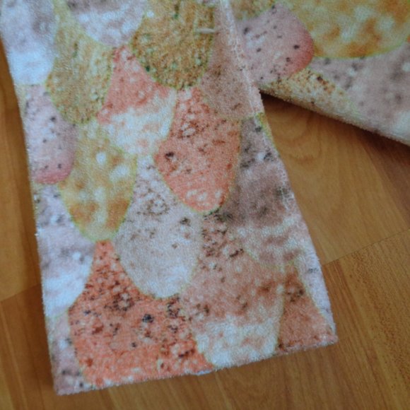 Society 6 set of hand towels (2) Guest towel Guest bathroom powder room - Picture 2 of 8